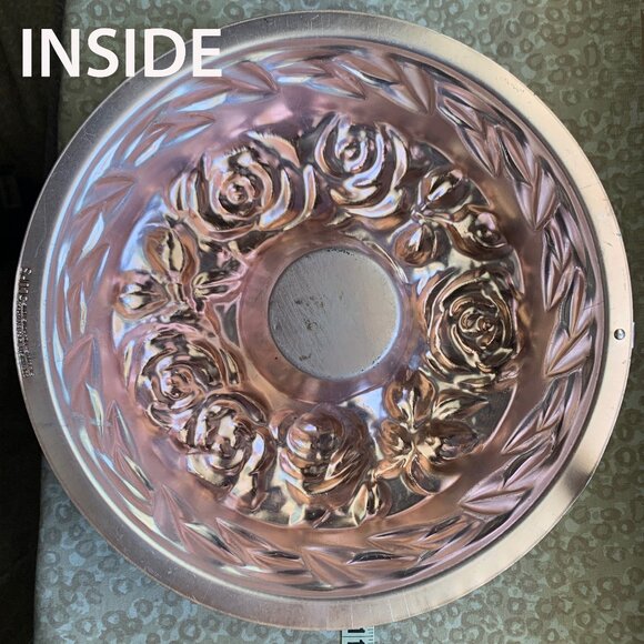 LOT of 7 Copper Colored Tin Molds – Display or Kitchen - Picture 12 of 15